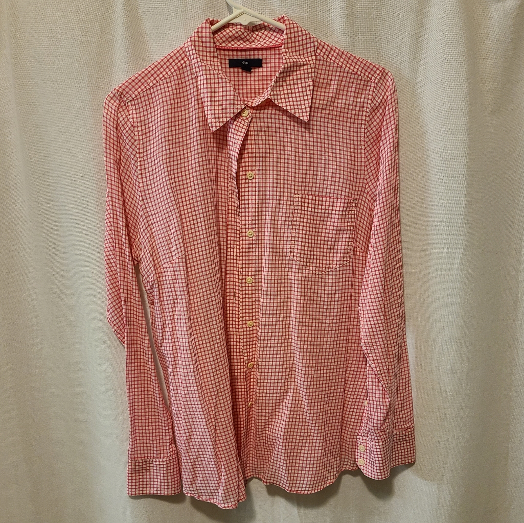 Pink And White Gap Button Down Long Sleeve Shirt